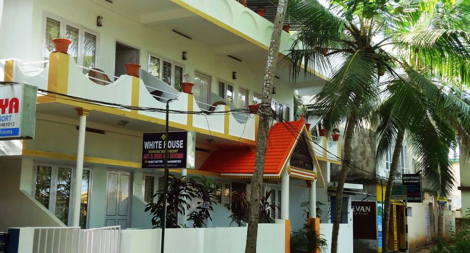 White House Ayurvedic Beach Resort, Kovalam 1